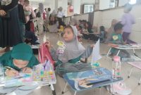 LOMBA : Sejumlah anak paud saat mengikuti lomba di Kecamatan belum lama ini.(IST)