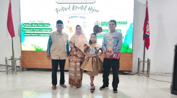 JUARA : Nafisa Qirla Rindani Siswi SDN 4 Ketapang menjuarai Fashion Show Daur Ulang dalam ajang Festival Kreatif Hijau yang digelar Universitas Darwan Ali bekerja sama dengan Dinas Lingkungan Hidup Kotim, Sabtu, (8/3/2025).(IST)