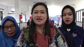 DIWAWANCARAI:  Kabid PAUD dan Pendidikan Non formal Disdik Kotim, Legendaria Okta Bellary Nusaku, saat diwawancarai awak media saat kegiatan HAN Rabu (30/7/2025).(IST)
