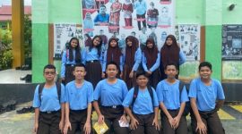 FOTO BERSAMA: Kelompok English Drama Club di SMP Negeri 1 Sampit saat foto bersama, Senin (28/7/2025).(IST)
