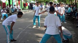 KEGIATAN :  Salah satu kegiatan yang dilaksanakan pelajar SMP Negeri 1 Sampit sambil olahraga, ini terlihat Jumat (25/7/2025).(IST)