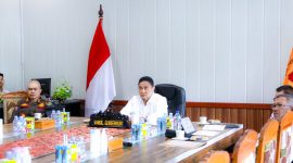 HADIRI : Wagub H. Edy Pratowo bersama sejumlah pejabat hadiri Rakor Kamtibnas di Ruang Multimedia Wagub secara virtual, Rabu (27/8/2025).(IST)
