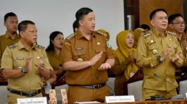 HADIRI : Bupati Lamandau, Rizky Aditya Putra saat menghadiri, Rakor Terpa Triwulan II Tahun Anggaran 2025 di Aula Eka Hapakat, Lantai III Kantor Gubernur Kalteng, Senin (28/7/2025).(IST)