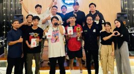 FUN BATTLE: Para Barista dengan Hipmi BPC Kabupaten Lamandau, saat Sysa Cafe dalam kegiatan Fun Battle V60 Minggu (14/9/2025) malam.(IST)