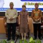 KUNJUNGI : Wakil Menteri Diktisaintek Prof. Stella Christie, Ph.D bersama Wakil Gubernur H.Edy Pratowo dan Rektor UPR, Prof. Dr. Ir. Salampak, M.S, saat melakukan kunjungan kerja ke UPR, Sabtu (13/9/2025).(IST)