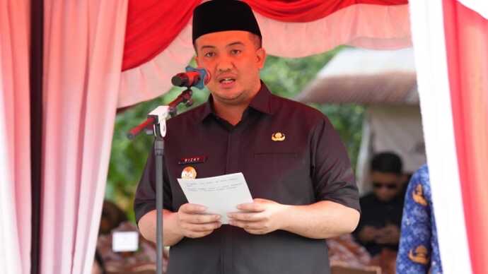 SAMBUTAN : Bupati Lamandau, Rizky Aditya Putra saat menyampaikan sambutan disalah satu kegiatan, belum lama ini.(IST)