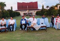 BERDISKUSI - Gubernur Agustiar Sabran bersama jurnalis saat diskusi tentang program pemerintah daerah.(IST)