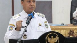 FOTO: Wakil Bupati Seruyan, Supian,saat sambutan kegiatan Bimtek yang digelar Dinas Kesehatan Kabupaten Seruyan, di Aula Bappedalitbang, Rabu (22/10/2025).