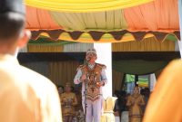 PIMPIN : Gubernur Kalimantan Tengah, H. Agustiar Sabran, pimpin upacara peringatan Hari Jadi Kotawaringin Barat ke 66 di halaman Kantor Bupati Kotawaringin Barat, Jumat (3/10/2025).(IST)