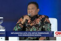 PAPARAN : Wagub H. Edy Pratowo saat paparan dalam Leadership Forum CNN Indonesia: Pilar Nusantara Penopang Asta Cita, di Menara Bank Mega Jakarta, Selasa (14/10/2025).(IST)