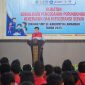 SAMBUTAN : Bupati Lamandau Rizky Aditya Putra menyampaikan sambuta  saat Sosialisasi Pencegahan Kekerasan dan Narkoba bagi Pelajar SMP, yang digelar di Aula Bappedalitbang Lamandau, Selasa (7/10/2025).(IST)