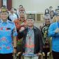 FOTO BERSAMA: Gubernur Kalimantan Tengah (Kalteng) H. Agustiar Sabran saat foto bersama usai pelantikan BPC Gerakan Mahasiswa Kristen Indonesia (GMKI) Palangka Raya periode 2025–2027, yang digelar di Aula Jayang Tingang, Kantor Gubernur Kalteng, Senin (29/9/2025).(IST)