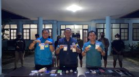 HADIRI : Ketua DPRD Kotim Rimbun, saat menghadiri konferensi pers pengungkapan kasus narkoba lintas provinsi di kantor BNNK Kotim, Rabu (8/10) malam kemarin.