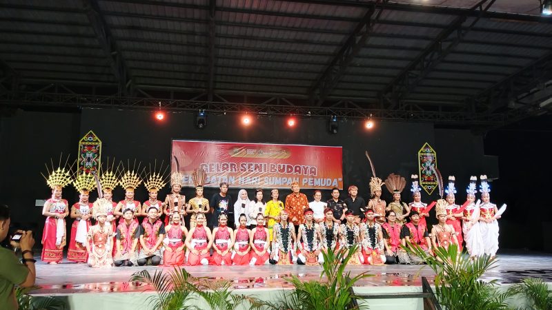 BERSEMANGAT - Pemuda pemudi yang turut pentas dalam Gelar Seni Budaya Hari Sumpah Pemuda.(IST)