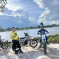 TRABAS : Azharul Hadi bersama rider dari Komunitas Trail Sampit melakukan trabas di kawasan KM 6 Sampit arah Pangkalan Bun, Jumat (19/12/2025) sore.(IST)
