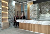 GELEDAH : Tim penyidik Kejati Kalteng saat berada di kantor BKAD Kotim untuk melakukan pengeledahan, Selasa (13/1/2026).(IST)