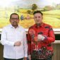 AUDENSI : Bupati Kabupaten Lamandau Rizky Aditya Putra saat audiensi dengan Kepala Staf Kepresidenan Muhammad Qodari di Gedung Kantor Staf Presiden (KSP), Jakarta, Rabu (21/1/2026). 