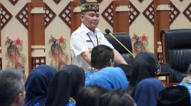MEMBUKA : Gubernur Kalteng H.Agustiar Sabran saat membuka kegiatan pembinaan Pejabat Struktural/Manajerial Pemprov Kalteng, bertempat di Aula Jayang Tingang, Lantai II Kantor Gubernur, Palangka Raya, Rabu (18/2/2026)