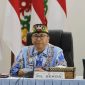 PIMPIN : Plt. Sekretaris Daerah Provinsi Kaleng Leonard S. Ampung saat memimpin Rapat Koordinasi Unsur Pendukung Program Kartu Huma Betang Sejahtera yang digelar di Istana Isen Mulang, Rumah Jabatan Gubernur Kalteng, Kamis (26/2/2026).