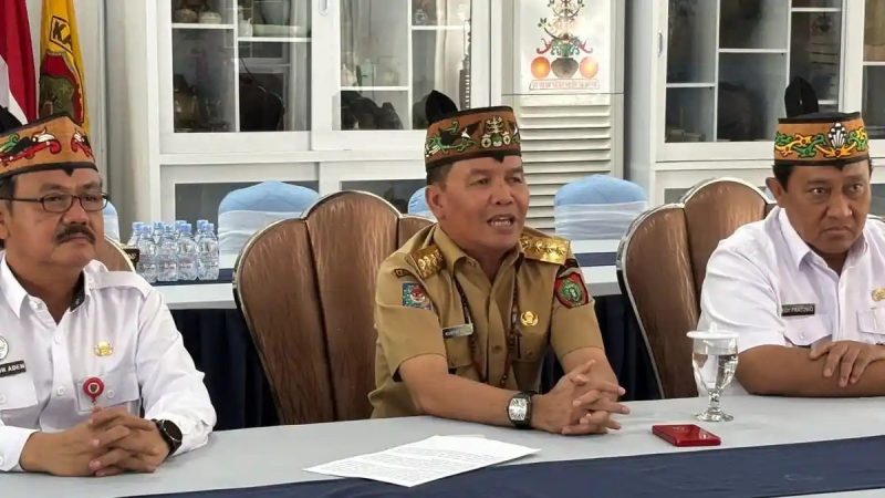HADIRI : Gubernur Kalimantan Tengah, H.Agustiar Sabran beserta beserta Wakil Gubernur Edy Pratowo saat menghadiri kegiatan belum lama ini.