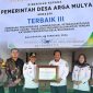 HADIRI : Wakil Bupati Abdul Hamid saat menghadiri kegiatan penyerahan penghargaan Paritrana Award yang digelar di Balai Desa Arga Mulya, Selasa (11/3/2026). Diskominfostandi