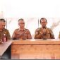 PENYERAHAN : Wakil Bupati Lamandau, Abdul Hamid saat Penyerahan KHBS secara simbolis  di Kantor Dinas Sosial Kabupaten Lamandau, beberapa waktu lalu.