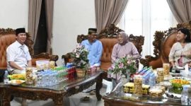 OPEN HOUSE: Wakil Bupati Lamandau, Abdul Hamid, saat open house di Rujab, Sabtu (21/3/2026).