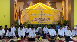 HADIRI : Gubernur Kalteng H.Agustiar Sabran, saat hadiri buka puasa bersama di DPD Partai Golongan Karya Kalteng, Sabtu (28/2/2026).