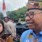 DIWAWANCARAI :  Plt Sekretaris Daerah Kalteng, Leonard S. Ampung, saat diwawancarai awak media belum lama ini.