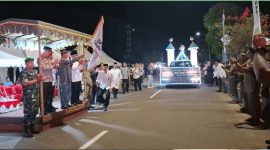 MELEPAS : Bupati Seruyan, Ahmad Selanorwanda, saat melepas pawai takbiran Idulfitri 1 Syawal 1447 Hijriah, Jumat (20/03/2026).