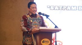 SAMBUTAN  : Wagub Kalteng, Edy Pratowo, menyampaikan sambutan saat menghadiri Peringatan Hari Ulang Tahun (HUT) ke-45 Satpam di Aquarius Boutique Hotel, Kamis (8/1/2026). 
