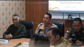 HADIRI  : Sekda Lamandau, Muhamad Irwansyah,saat menghadiri Rakor Lintas Sektoral Operasi Ketupat Telabang 2026, Jumat (6/3/2026).