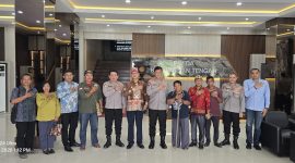 FOTO: Kapolda menggelar pertemuan dengan Ormas Kalteng untuk penyampaian masalah di PT ABB Kapuas. 