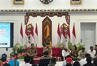 SOSIALISASI : Gubernur Kalteng H.Agustiar Sabran dan Wakil Gubernur Edy Pratowo saat kegiatan sosialisasi program pemerintah daerah di Istana Isen Mulang, Selasa (10/3/2026).