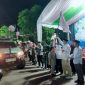 MELEPAS : Bupati Lamandau, Rizky Aditya Putra melepas pawai takbir keliling dalam rangka menyambut Hari Raya Idulfitri di depan Gedung LPTQ Kabupaten Lamandau, Jumat malam (20/3/2026). 
