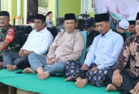 SAFARI RAMADHAN – Bupati Seruyan, Ahmad Selanorwanda saat melaksanakan Safari Ramadan sekaligus buka puasa bersama masyarakat Desa Batu Agung di Masjid Baitul Muhajirin, Kecamatan Seruyan Tengah, Jumat (13/3/2026).