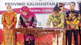 PENANDATANGANAN: Gubernur Kalimantan Tengah, Agustiar Sabran saat Penandatanganan kerja sama antara Pemerintah Provinsi Kalimantan Tengah dan Pemerintah Provinsi Jawa Timur di M Bahalap Hotel Palangka Raya, Kamis (23/4/2026).