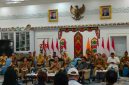 SAMBUTAN : Gubernur Kalteng Agustiar Sanrasaat memberikan sambutan saat menggelar silaturahmi bersama pimpinan media, organisasi pers, dan wartawan di Istana Isen Mulang, Palangka Raya, Selasa (19/5/2026).