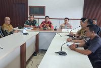 PRESS RILIS :  Asisten I Setda Kotim saat press rilis terkait lahan pembangunan Yonif TP 923/Mentaya, Jumat, (22/5/2026).