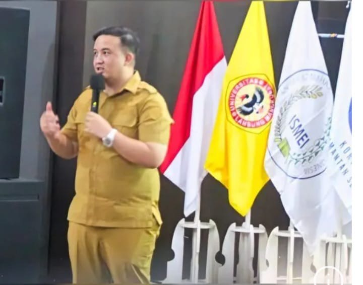 PEMBICARA : Bupati Lamandau, Rizky Aditya Putra, memaparkan berbagai strategi pembangunan daerah yang berfokus pada penguatan ketahanan pangan dan kemandirian energi dalam Seminar dan Lokakarya Ekonomi Nasional (SELENA) belum lama ini. 