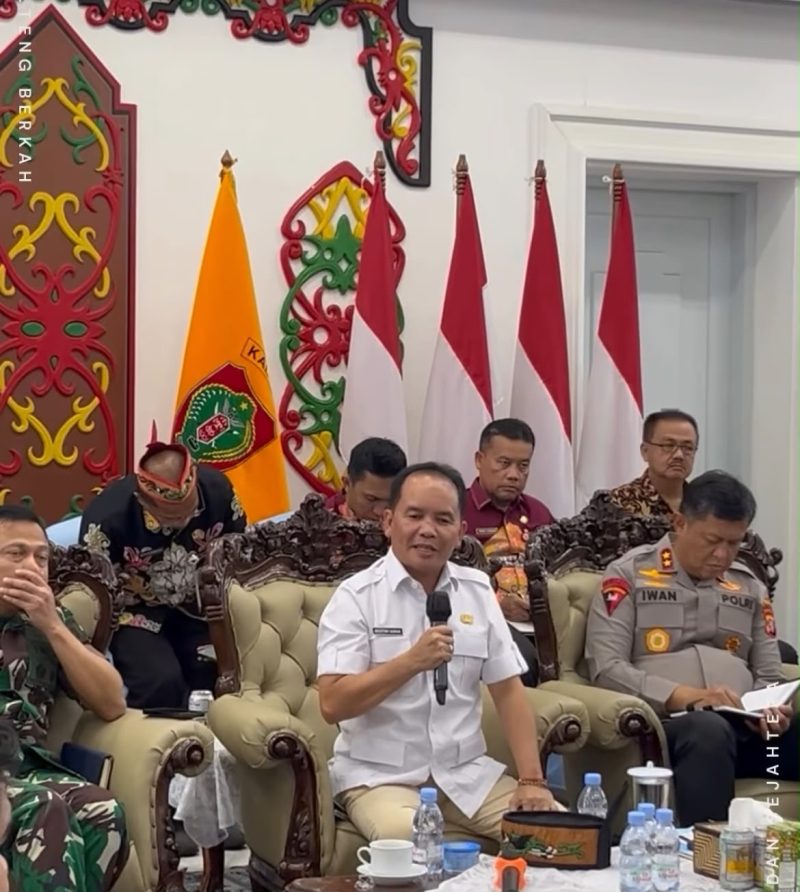 AUDIENSI  : Gubernur Kalimantan Tengah H. Agustiar Sabran, saat melakukan audiensi bersama OKP Cipayung Plus Kalimantan Tengah di Istana Isen Mulang, Palangka Raya,  Jumat (26/6/2026).