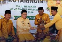 HADIRI : Bupati Lamandau, Rizky Aditya Putra, saat menghadiri peringatan Hari Jadi Kutaringin ke-423 yang digelar di Lapangan Sepak Bola Karya Jaya, Kecamatan Kotawaringin Lama, Kabupaten Kotawaringin Barat, Minggu (14/6/2026).