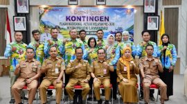 MELEPAS : Wakil Bupati Lamandau, Abdul Hamid, saat foto bersama usai melepas peserta ajang Pekan Nasional (PENAS) XVII Petani Nelayan Tahun 2026 di Gorontalo, Rabu (17/26).