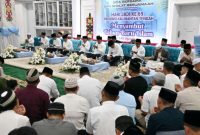 DOA BERSAMA : Gubernur Agustiar Sabran dan Wagub Edy Pratowo saat menghadiri kegiatan Salat Hajat dan Doa Bersama dalam rangka Peringatan Hari Jadi Ke-69 Provinsi Kalteng sekaligus menyambut Tahun Baru Islam 1448 H di Istana Isen Mulang Palangka Raya, Senin (15/6/2026) malam.