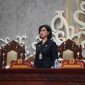 HADIRI : Penjabat Sekretaris Daerah Provinsi Kalteng Linae Victoria Aden saat menghadiri Rapat Paripurna ke-4 Masa Persidangan III Tahun Sidang 2026, Jumat (26/6/2026).