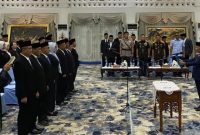 MELANTIK : Gubernur Kalteng, Agustiar Sabran, saat melantik Pejabat Pimpinan Tinggi Pratama di lingkungan Pemerintahnya, yang di gelar di Aula Istana Isen Mulang, Kamis (25/6/2026).