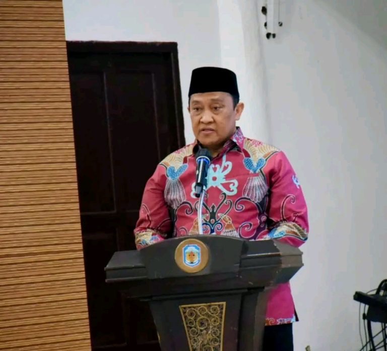 SAMBUTAN : Wakil Gubernur Kalteng , Edy Pratowo, saat memberikan sambutan usai melantik Dewan Hakim MTQ ke-8 KORPRI Tingkat Provinsi Kalimantan Tengah Tahun 2026 di Aula Rumah Jabatan Bupati Murung Raya, Rabu (24/6/2026).