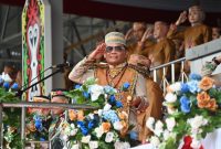 PIMPIM : Gubernur Kalteng Agustiar Sabran saat memimpin upacara peringatan Hari Jadi ke-76 Kabupaten Barito Utara di Arena Terbuka Tiara Batara, Muara Teweh, Senin (29/6/2026).
