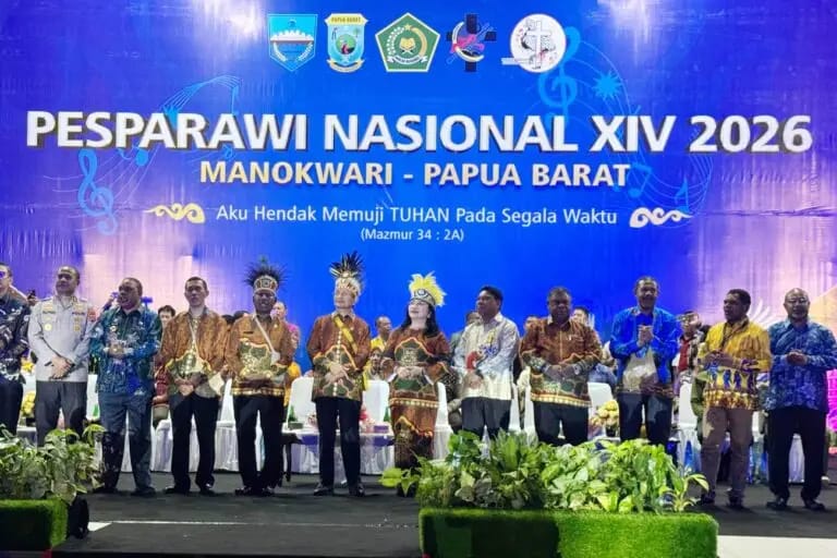 PENUTUPAN : Suasana Penutupan Pesta Paduan Suara Gerejawi (Pesparawi) Nasional XIV 2026 yang berlangsung di Manokwari, Papua Barat, Minggu (28/6/2026).