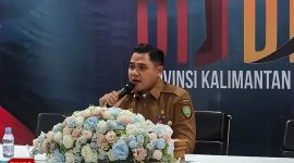 AUDIENSI: Kadisdik Provinsi Kalteng, Muhammad Reza Prabowo saat menerima Aliansi Peduli Pendidikan Kalteng (P3K) untuk Audiensi di Kantor Disdik Prov Kalteng, Selasa (7/7/2026).